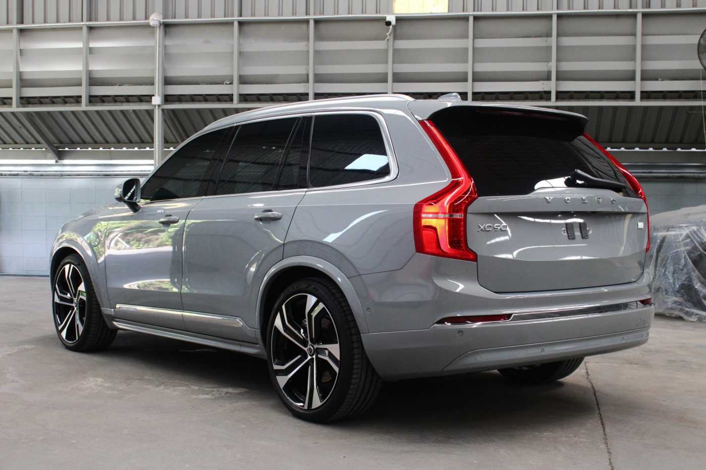 Volvo  Recharge Ultimate, T8 AWD ปลั๊กอินไฮบริด, ไฟฟ้า/เบนซิน, Bright, 7 ที่นั่ง