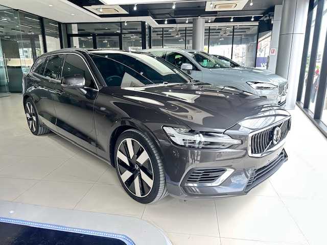 Volvo  Recharge Ultimate, T8 AWD ปลั๊กอินไฮบริด, ไฟฟ้า/เบนซิน, Bright